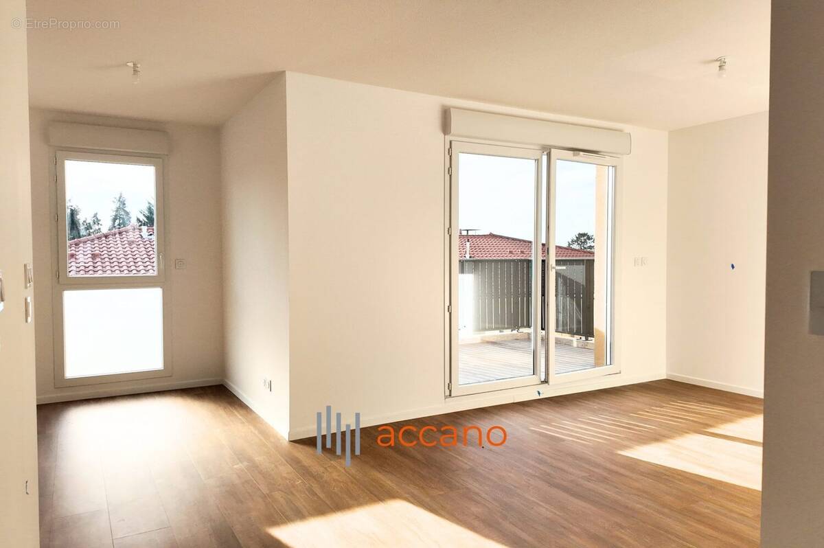 Appartement à RILLIEUX-LA-PAPE