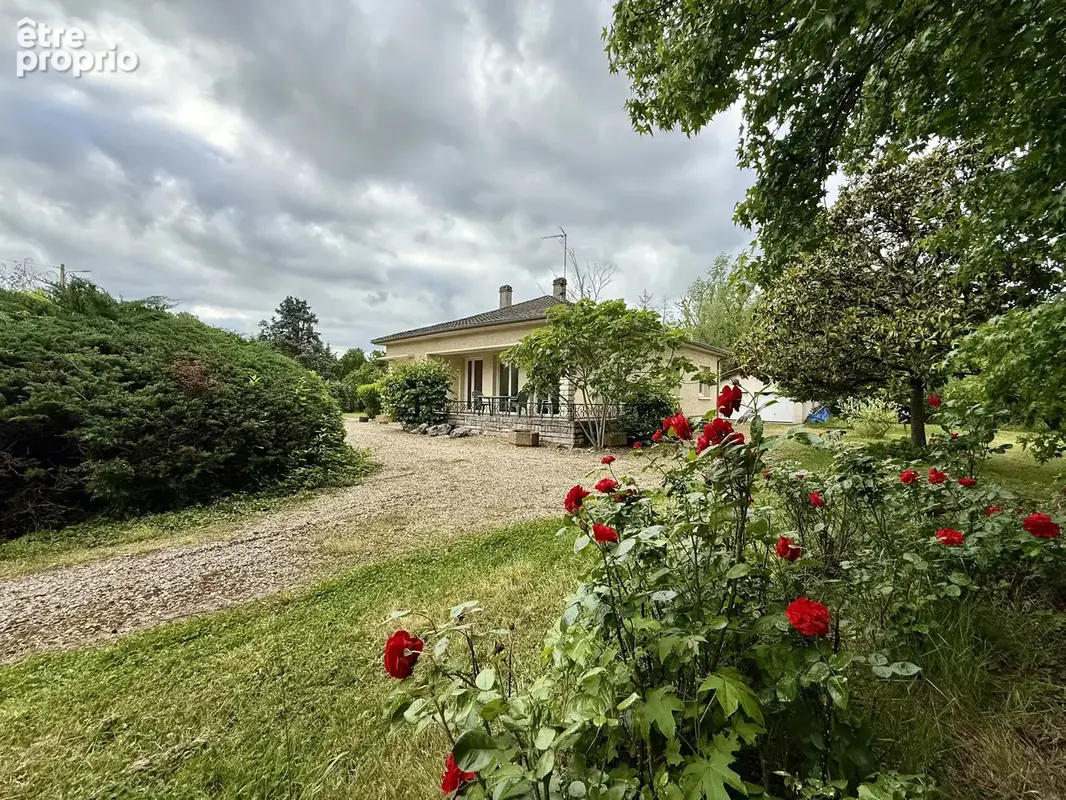 Maison de trois chambres proche des commodités - photo 2
