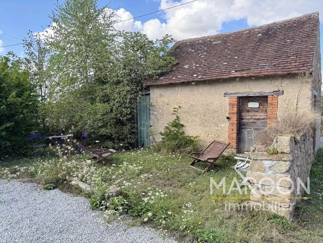 Charmante maison de village récemment rénovée avec jardin et dépendance - photo 2