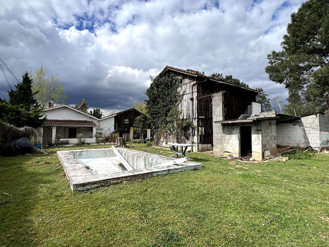 Maison à CASTELMORON-SUR-LOT