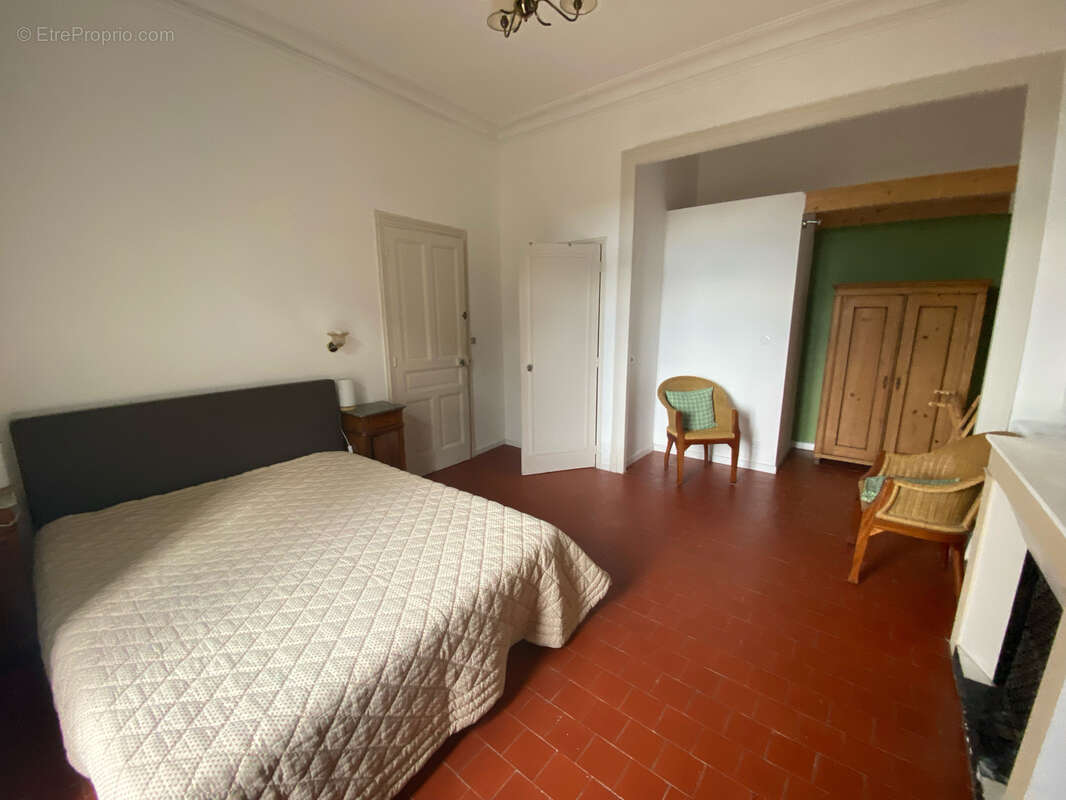 Maison à CANAULES-ET-ARGENTIERES