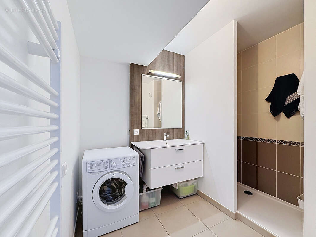 Appartement à TASSIN-LA-DEMI-LUNE
