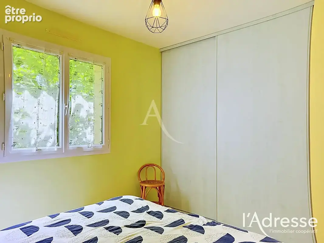 Entre Beaupréau et Chemillé : Plain-pied spacieux, 5 chambres et bureau indépendant - photo 11
