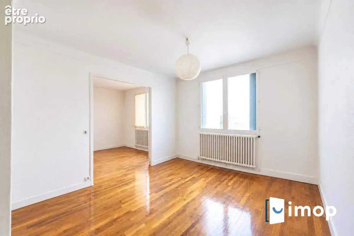 Aubervilliers – Grand T3 lumineux de 55 m² avec ascenseur et cave, à 9 min du métro - photo 2