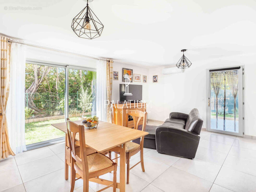 Appartement à PIERREVERT