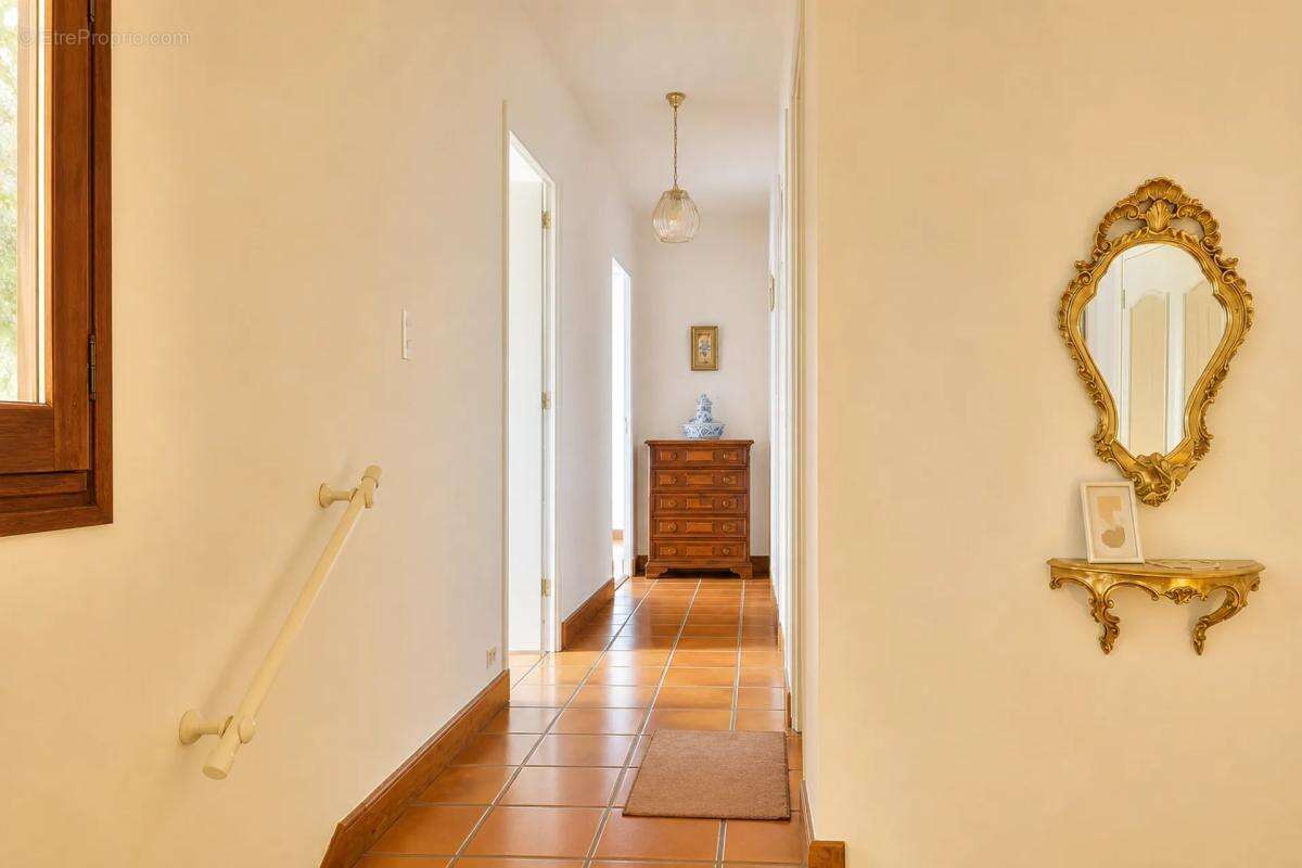 Maison spacieuse avec appartement à Pont-du-Casse - photo 25
