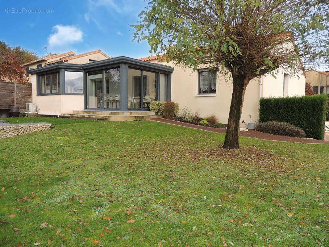 Maison Mortagne sur Sèvre 6 pièces 150 m2 - photo 5