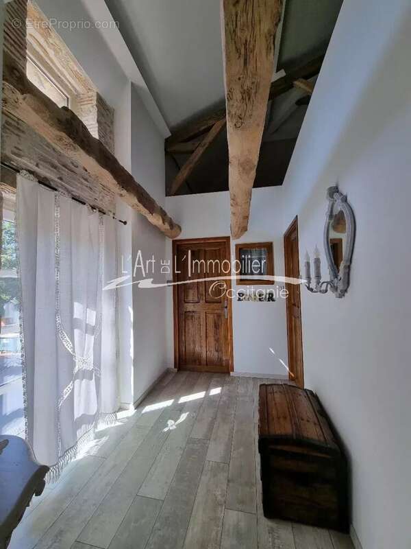 Appartement à MERCUES