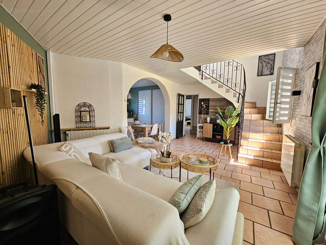 Maison à MOUY