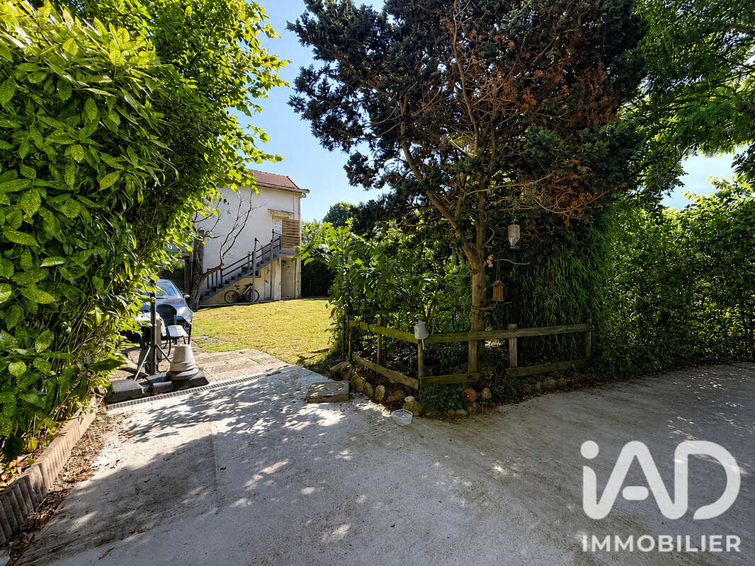 Maison 115 m² à Aulnay-Sous-Bois  - photo 3
