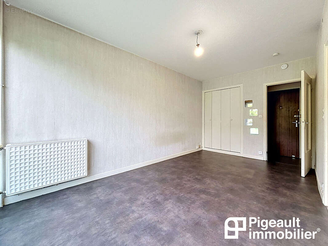 Studio sous compromis - Rennes Beaulieu - Parking - Proche université - DPE C - photo 3