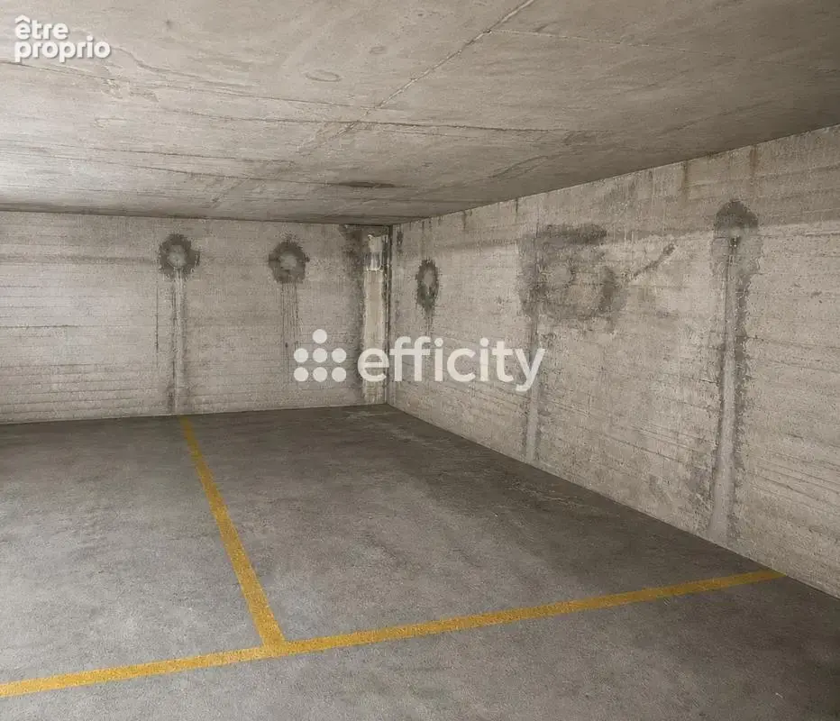 Parking à PARIS-20E