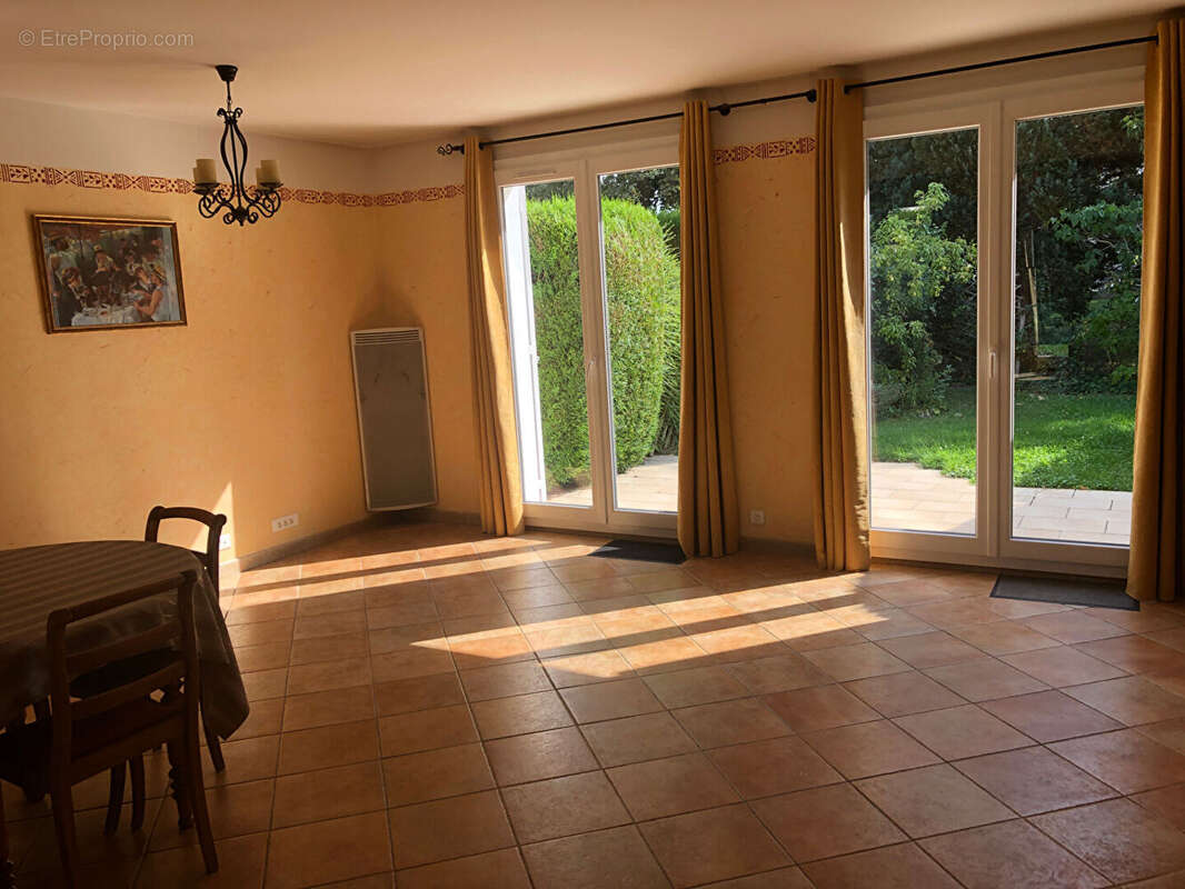 Maison à LES LOGES-EN-JOSAS