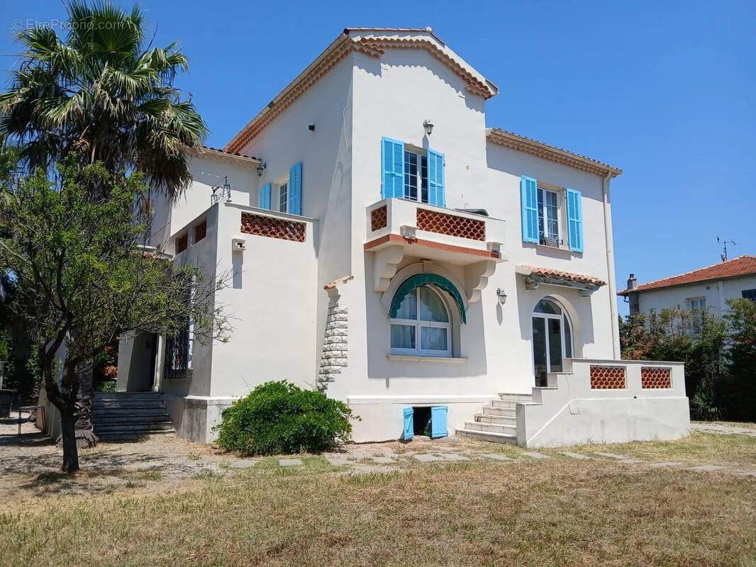 Maison à CAGNES-SUR-MER