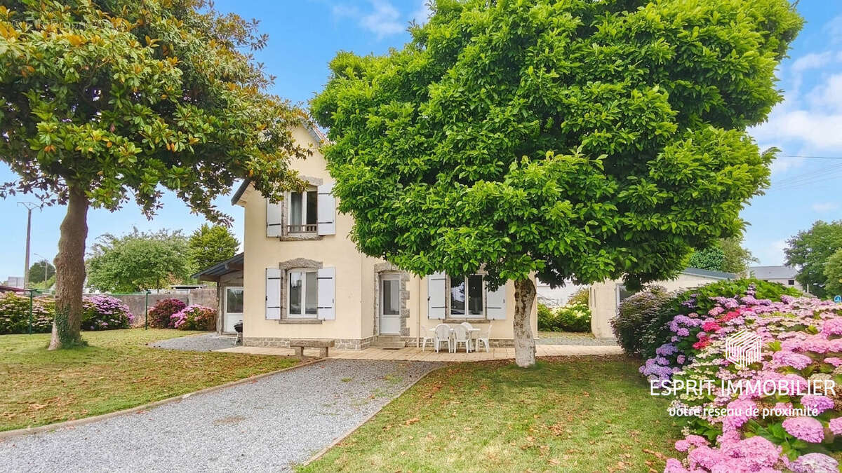 Maison à PONT-AVEN