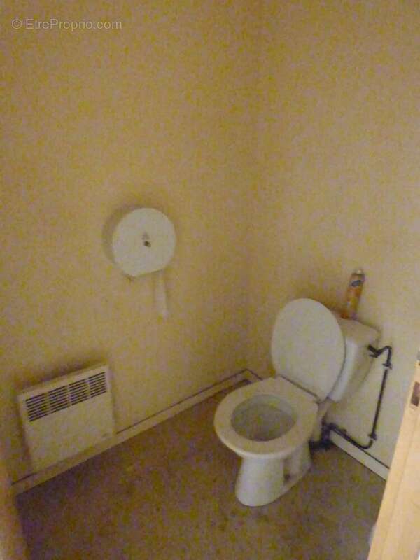 Commerce à MEREVILLE