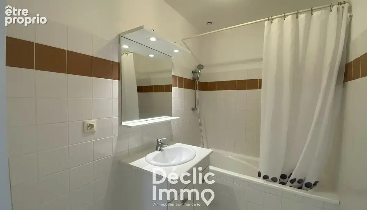 Maison mitoyenne de 92 m², 3 chambres, avec jardin clos - photo 10