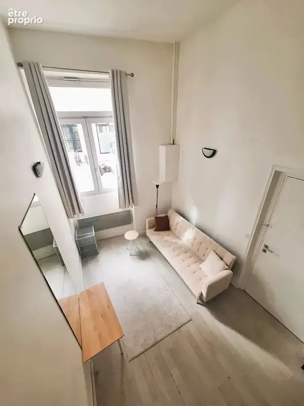 XIème - République - Canal - Beau studio avec mezzanine - 247 925 euros - photo 2