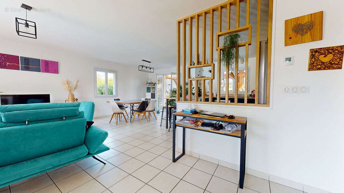Maison Ambronay 6 pièce(s) 123.70 m2 - photo 7