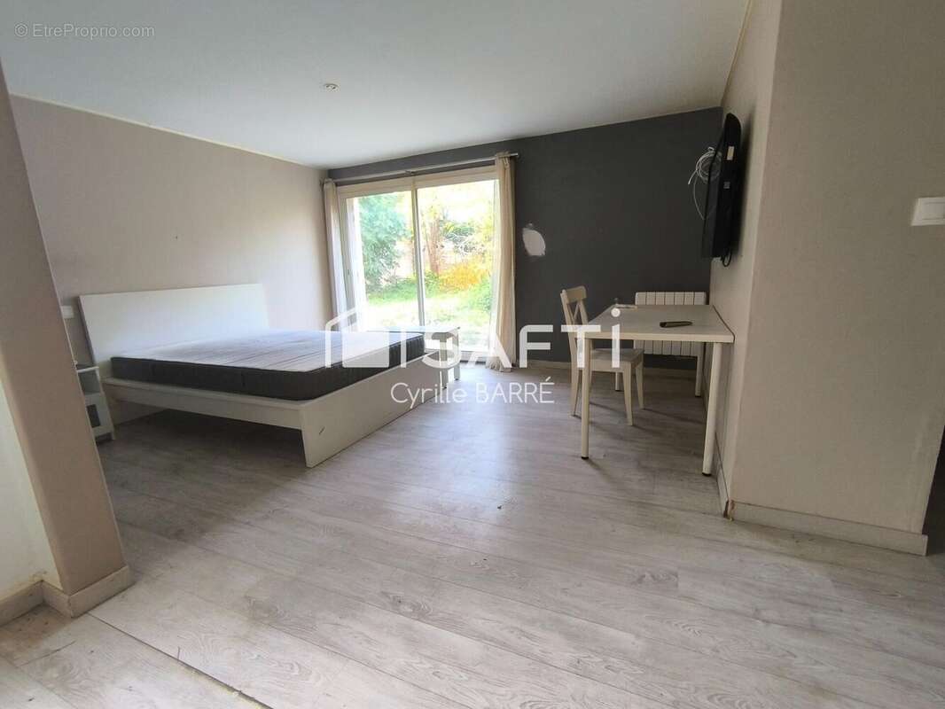 Photo 9 - Appartement à RUELLE-SUR-TOUVRE