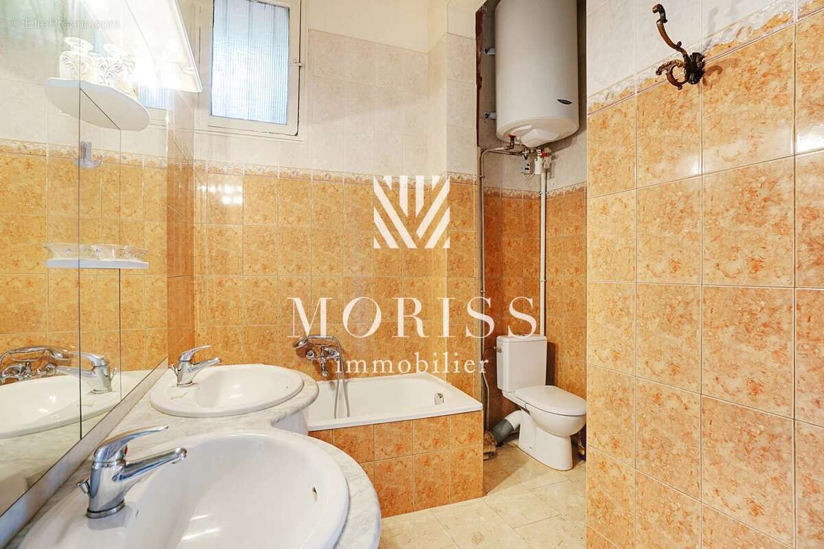 Appartement à PARIS-11E