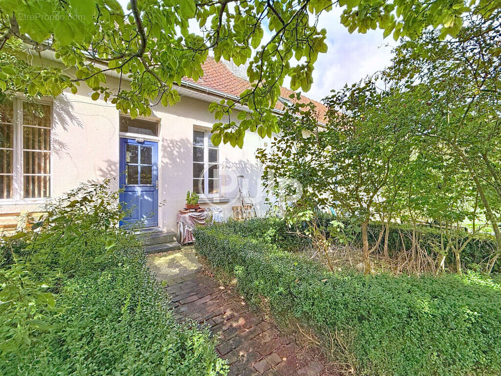 Appartement à CHERIENNES