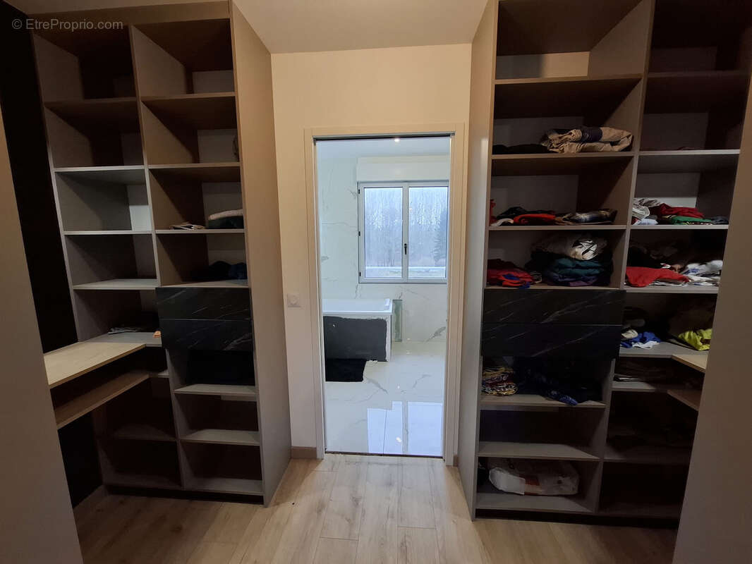 Maison à COULOMMIERS