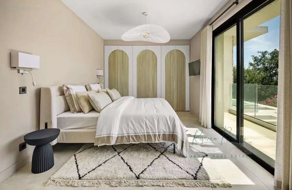 Maison à MOUGINS