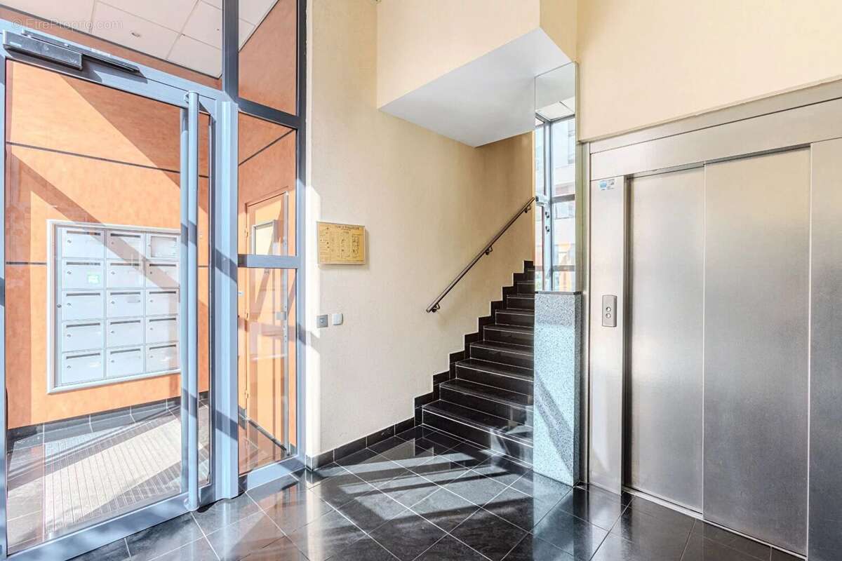 Appartement à PARIS-12E