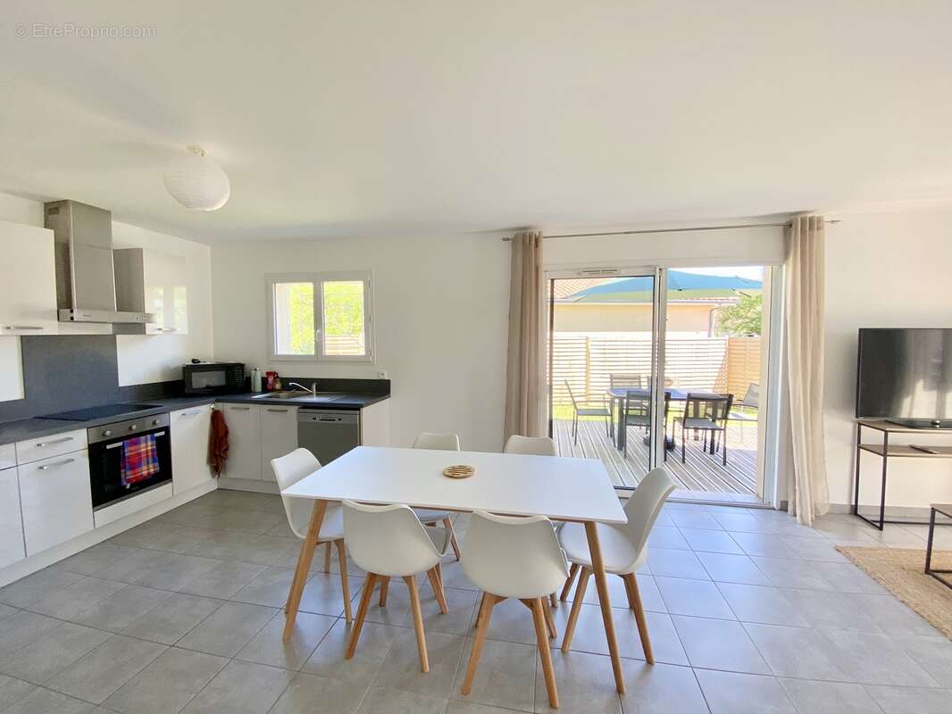 Maison 80 m² à Mios  - photo 28