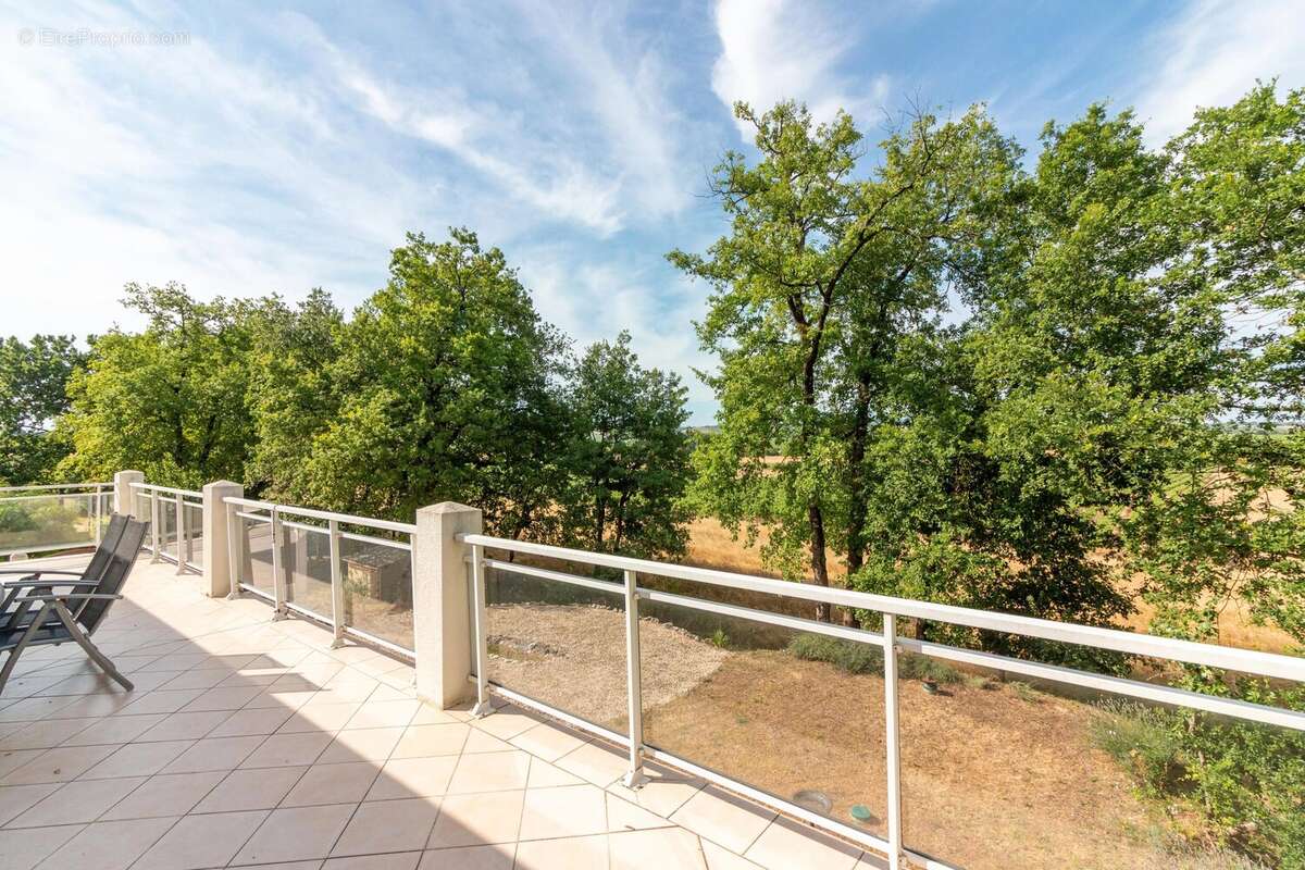 Maison moderne avec piscine et belle vue sur le vignoble - photo 7