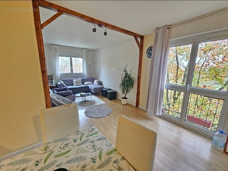 Appartement à GRIGNY