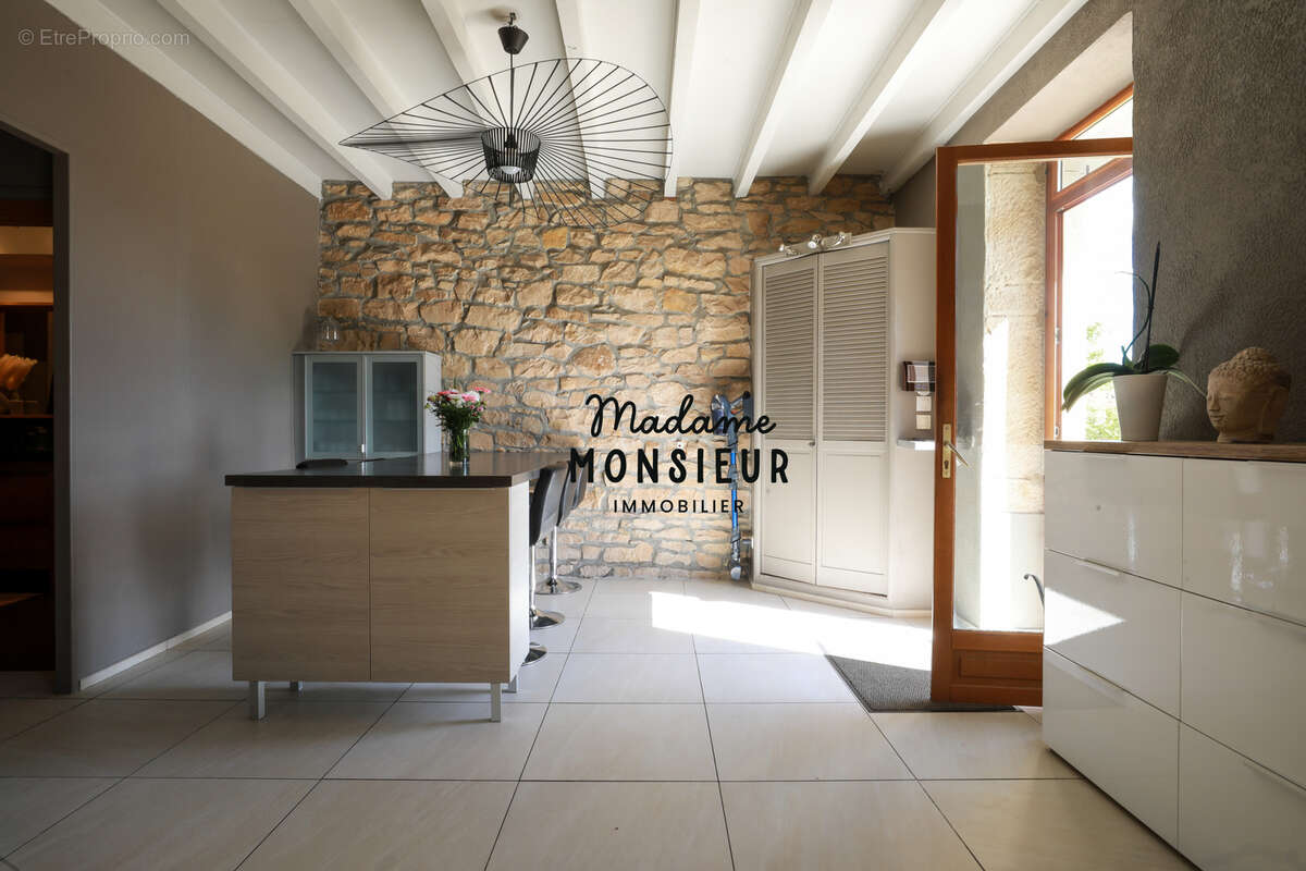 Maison à BOURGOIN-JALLIEU