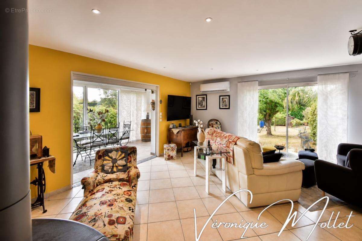 Sainte-eulalie – plain-pied, 3 chambres, bureau, piscine et double garage - photo 5