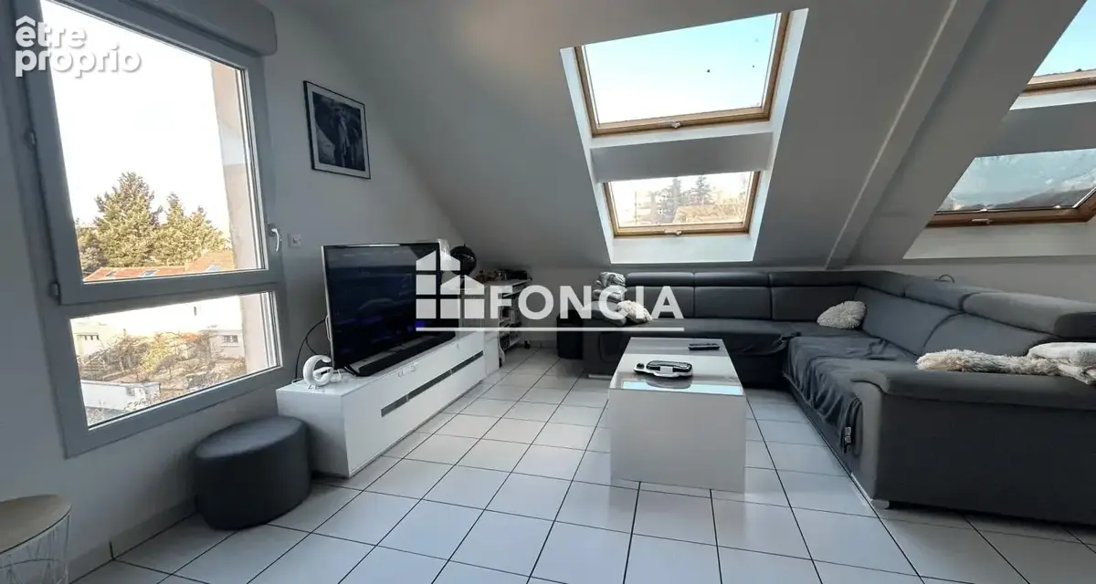 Appartement à MAINVILLIERS