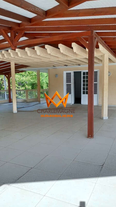 Maison à SAINTE-ANNE