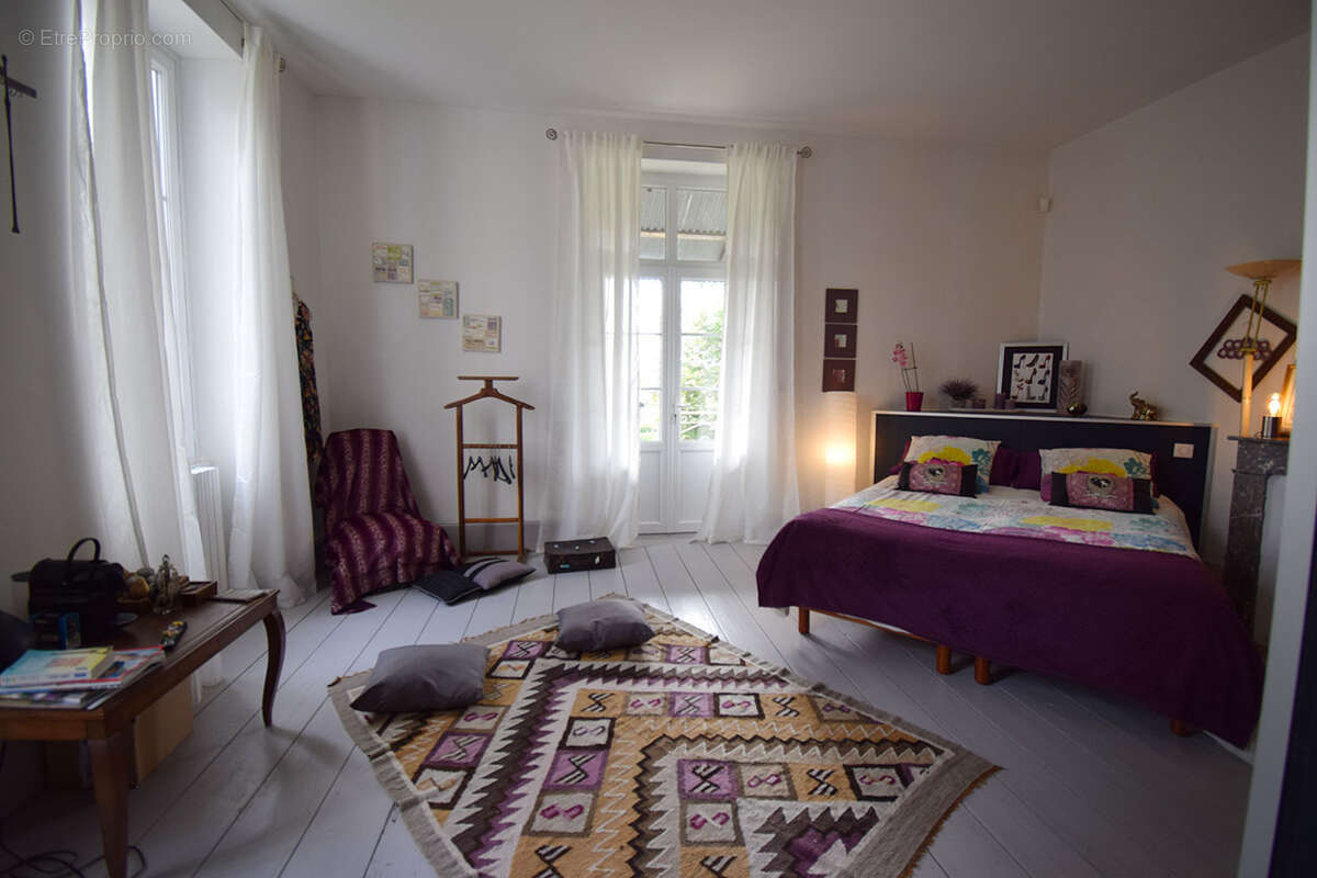 Maison à VILLENEUVE-SUR-LOT