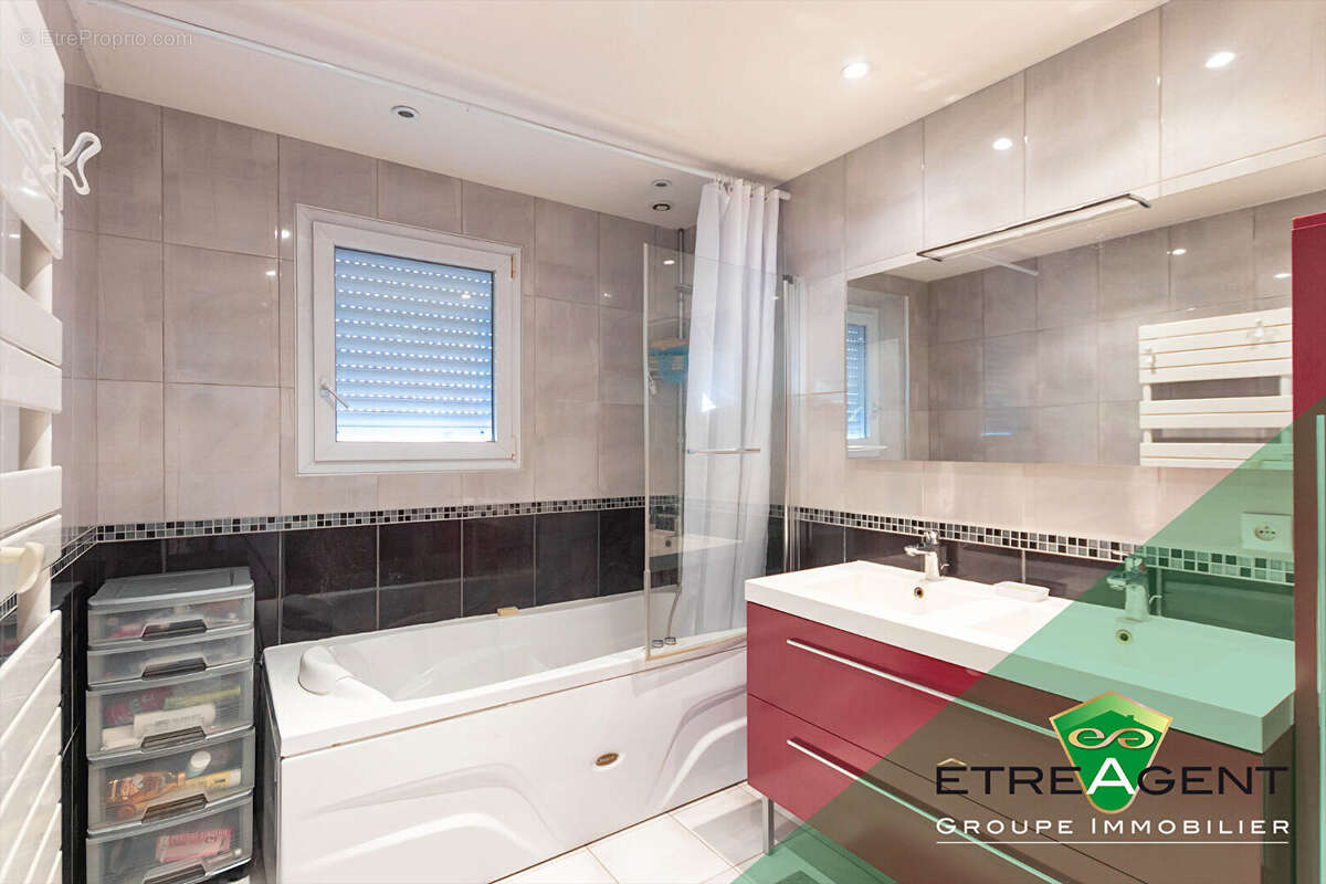 Maison CAEN - 206 m² - 6 chambres - photo 14