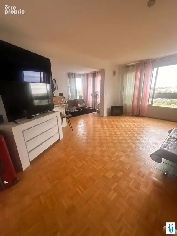 Appartement T2 78,85 m² à Rouen ? 10e étage, vue dégagée, potentiel T3 - photo 2