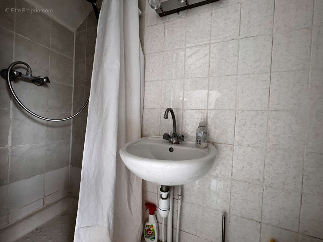 Appartement à PARIS-10E