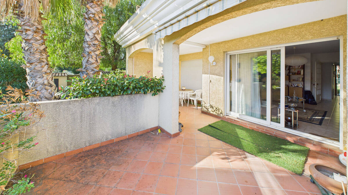 Appartement à HYERES