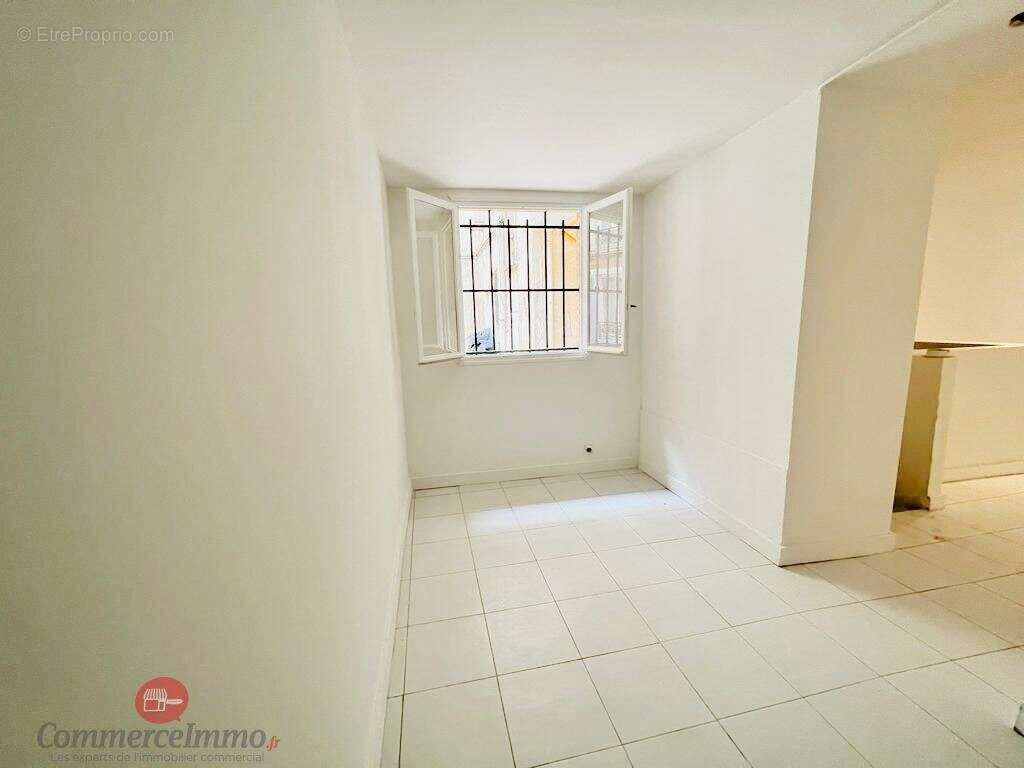 Commerce à PARIS-20E