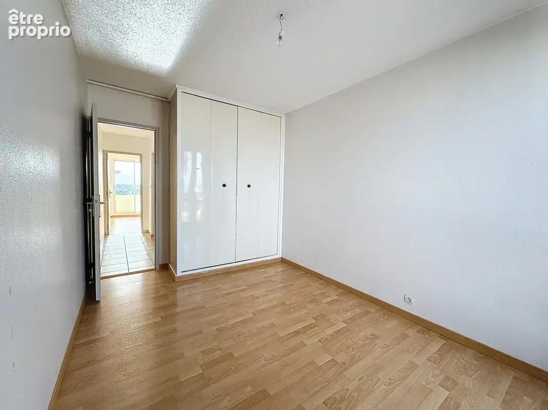 Appartement 4 pièces 74 m2   Jolimont - photo 9
