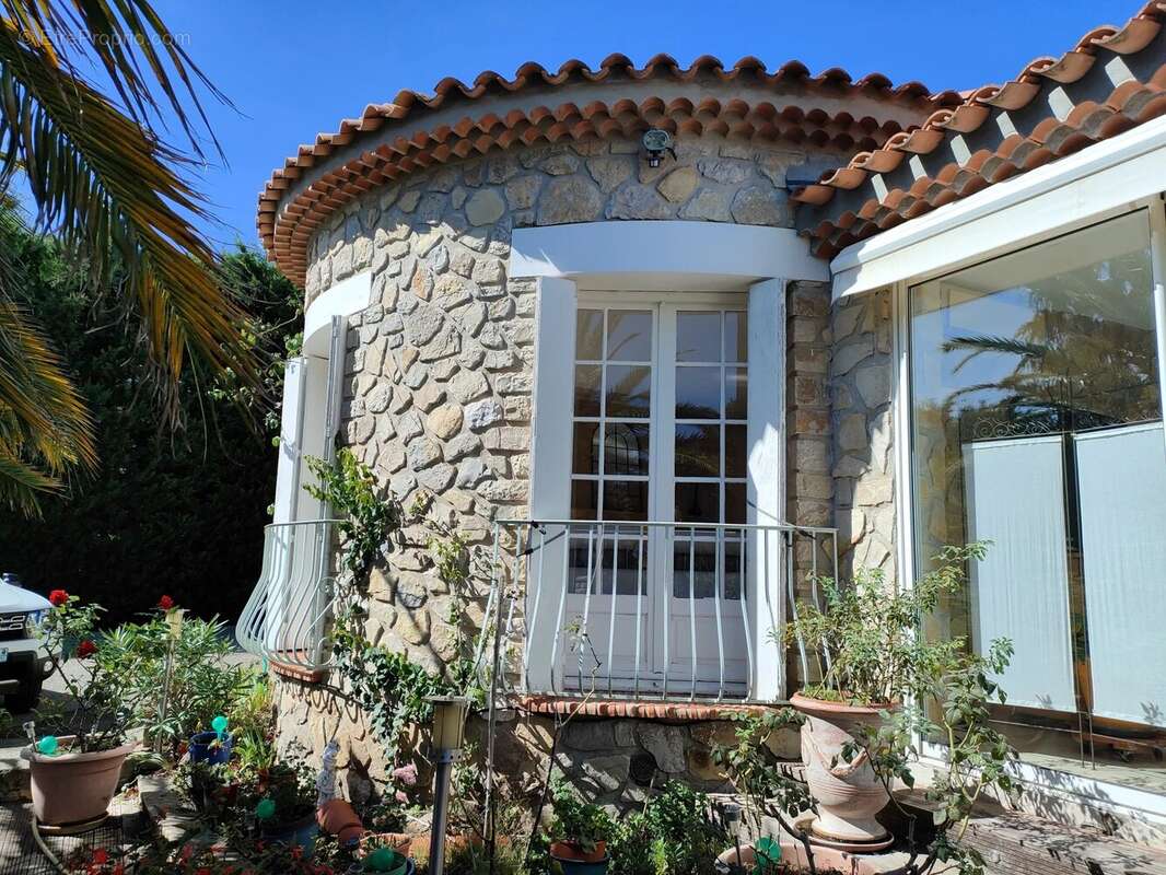 Maison à LA FARLEDE