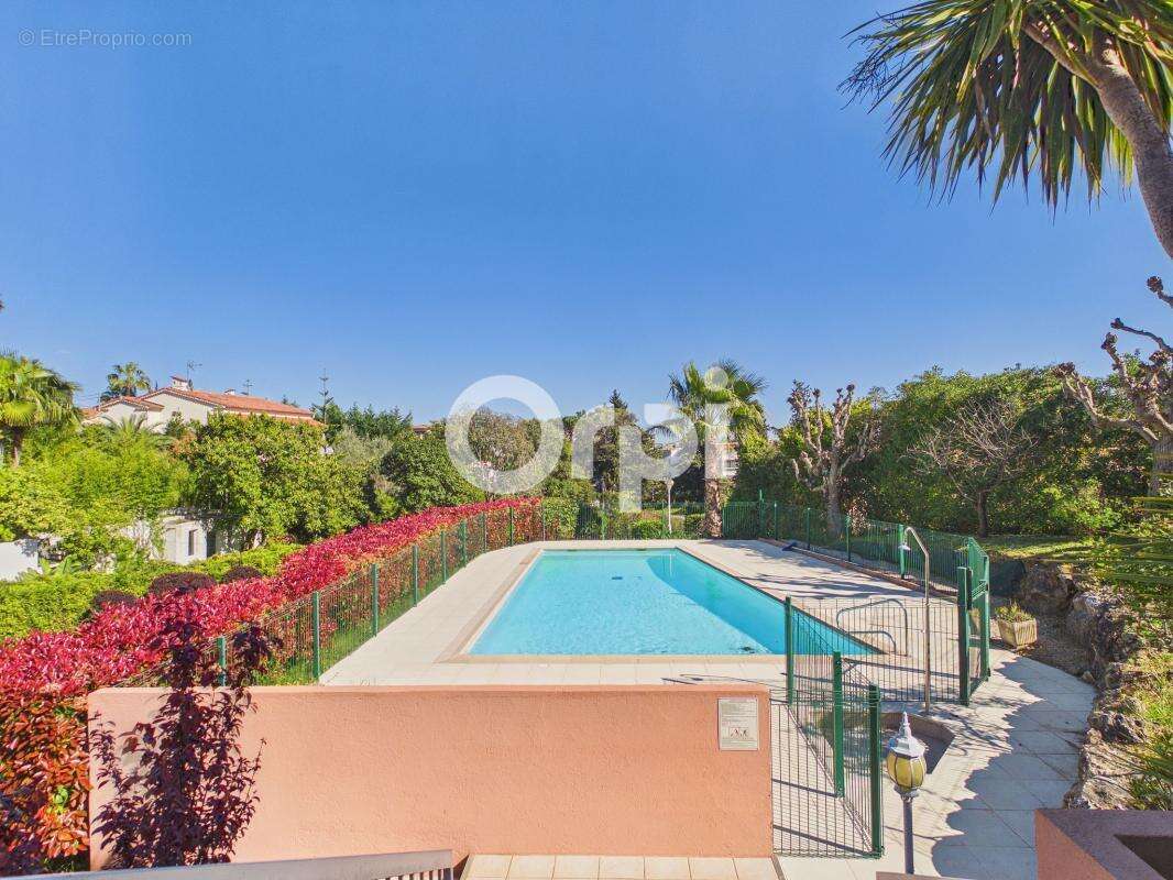 Appartement à MANDELIEU-LA-NAPOULE