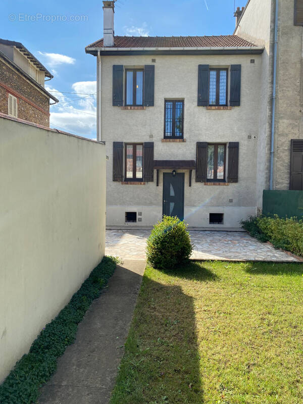 Maison à VILLENEUVE-SAINT-GEORGES