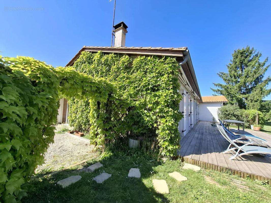 Maison à SAINT-MARTIN-DU-BOIS