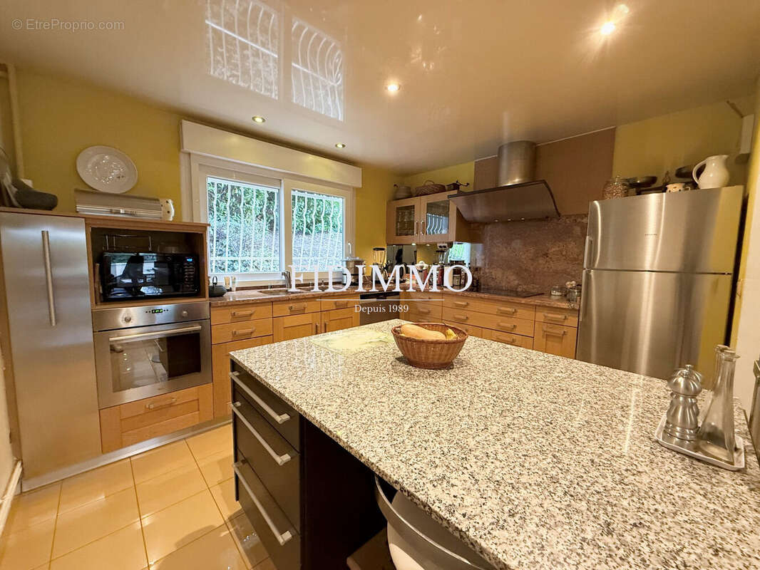 Appartement à CHENNEVIERES-SUR-MARNE