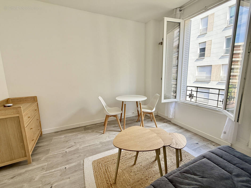 Appartement à ISSY-LES-MOULINEAUX
