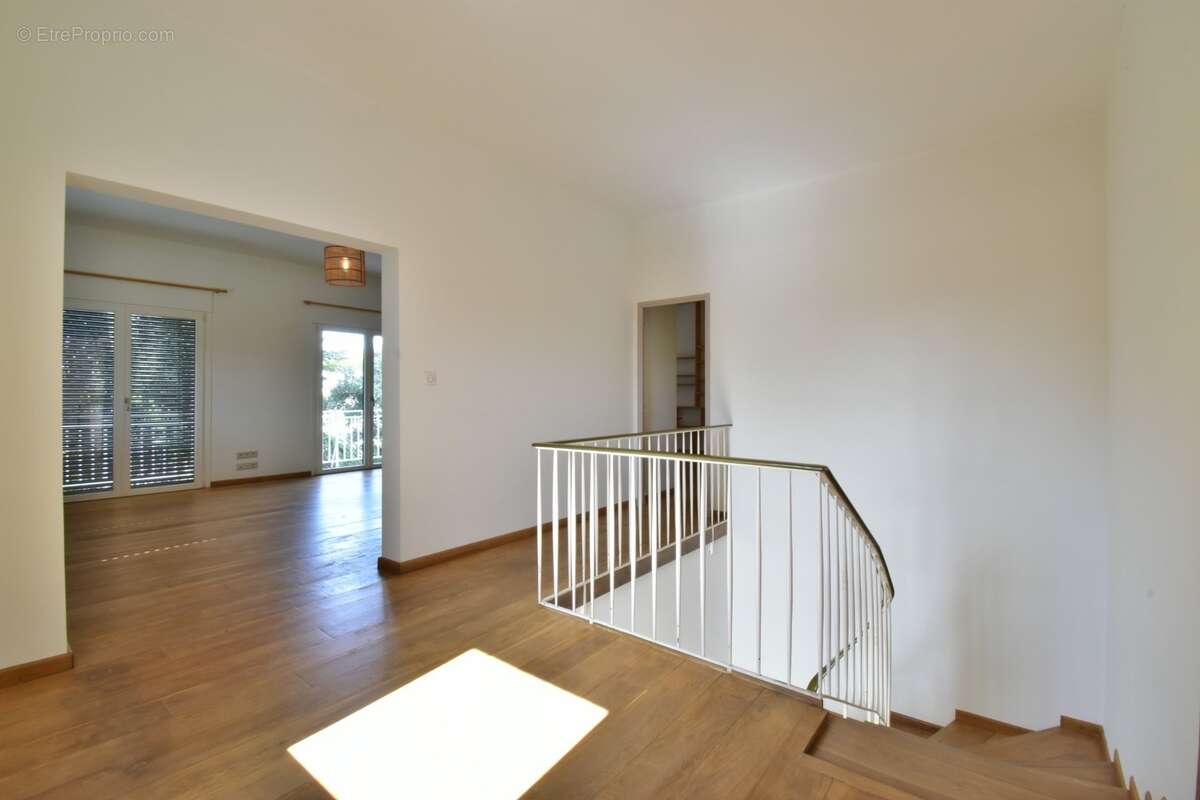 Maison à vendre 6 pièces chateau arnoux saint auban (04) - photo 7
